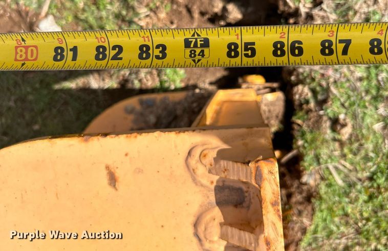 image for item DN0689 Trail King stinger axle extension