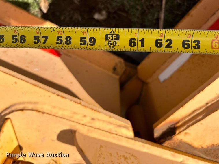 image for item DN0689 Trail King stinger axle extension