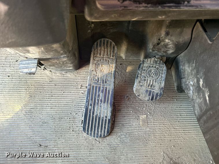 image for item DN0695 2014 Kenworth  T660 semi truck