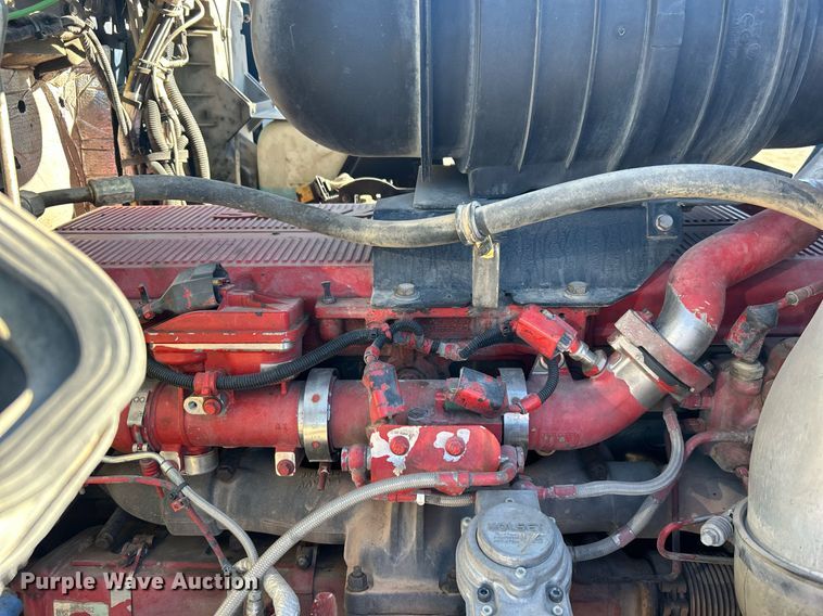 image for item DN0695 2014 Kenworth  T660 semi truck