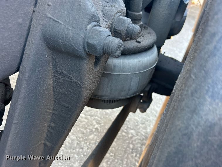 image for item DN0695 2014 Kenworth  T660 semi truck