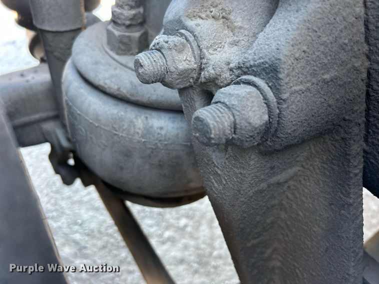 image for item DN0695 2014 Kenworth  T660 semi truck