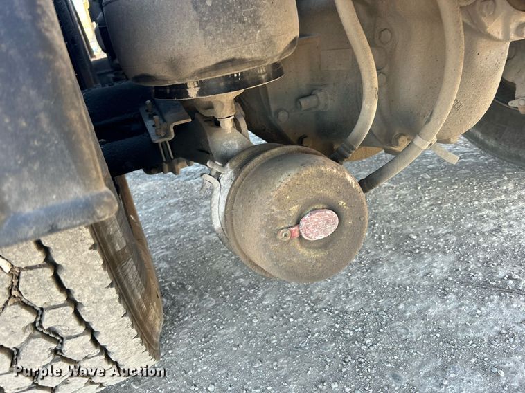 image for item DN0695 2014 Kenworth  T660 semi truck