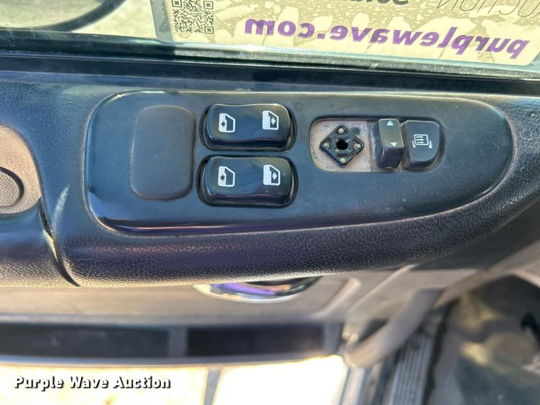 image for item DN0697 2012 Peterbilt  367 semi truck