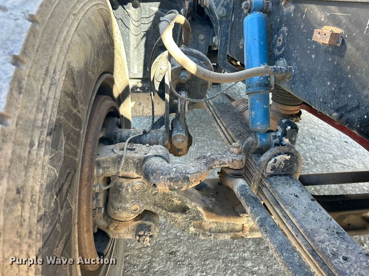 image for item DN0697 2012 Peterbilt  367 semi truck