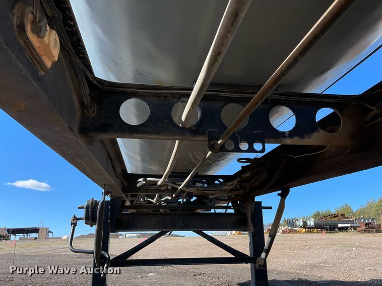 image for item DN3752 1999 Smith SC2002 side dump trailer