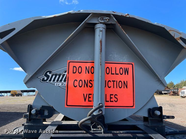 image for item DN3752 1999 Smith SC2002 side dump trailer
