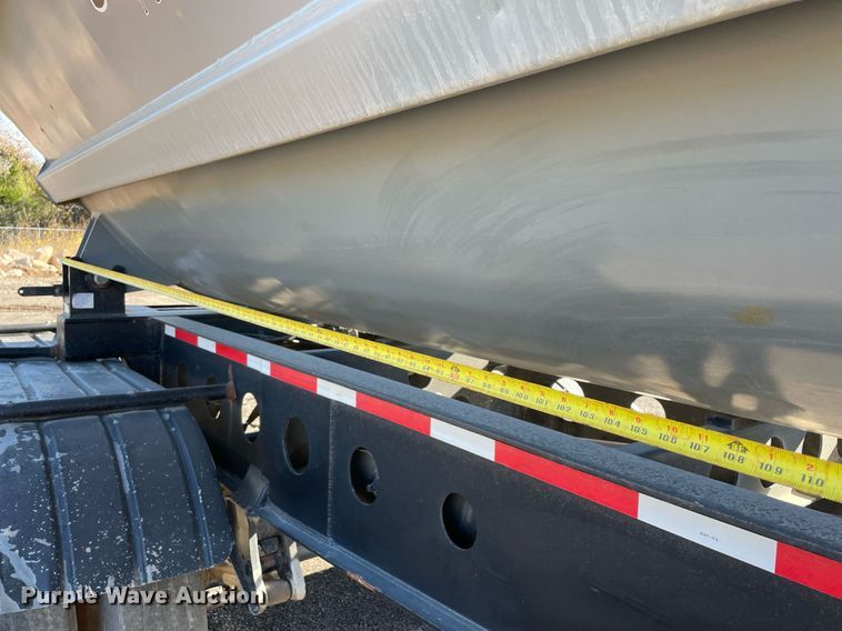 image for item DN3752 1999 Smith SC2002 side dump trailer