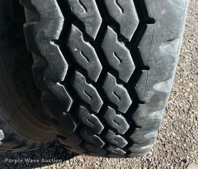 image for item DN3752 1999 Smith SC2002 side dump trailer