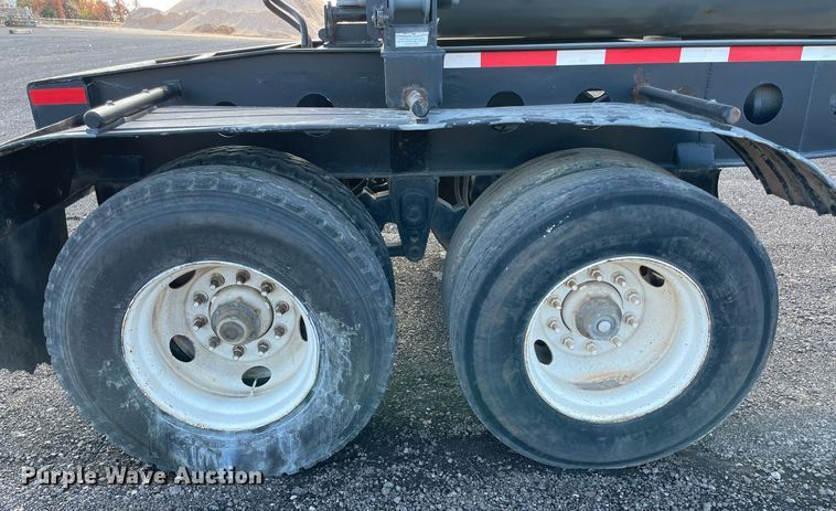 image for item DN3752 1999 Smith SC2002 side dump trailer