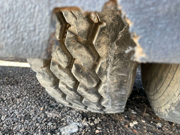 image for item DN3752 1999 Smith SC2002 side dump trailer