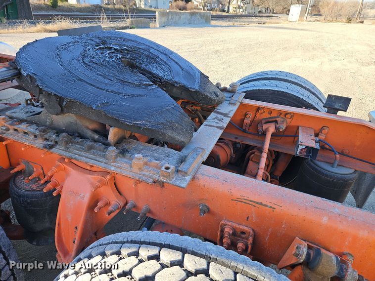 image for item DN7154 2016 Freightliner  Cascadia semi truck