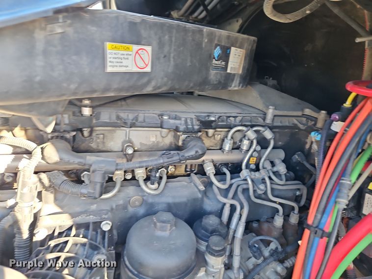 image for item DN7154 2016 Freightliner  Cascadia semi truck