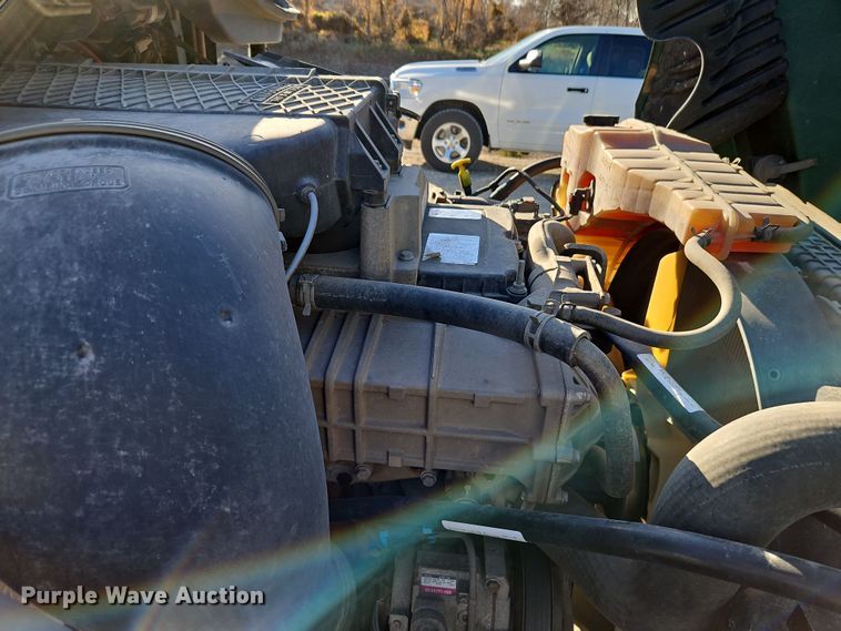 image for item DN7154 2016 Freightliner  Cascadia semi truck