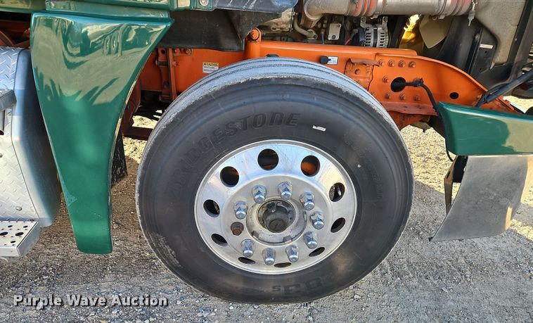 image for item DN7154 2016 Freightliner  Cascadia semi truck