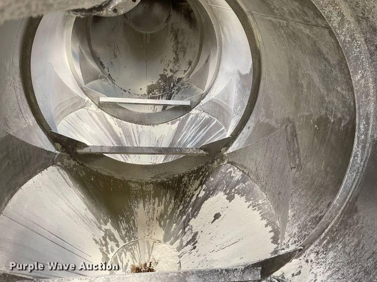 image for item DP0289 1981 J&L Tank 3478 pneumatic dry bulk trailer