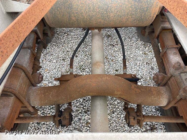 image for item DP0289 1981 J&L Tank 3478 pneumatic dry bulk trailer