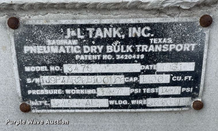 image for item DP0289 1981 J&L Tank 3478 pneumatic dry bulk trailer