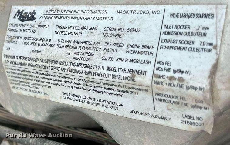 image for item DS0790 2012 Mack CXU613 semi truck