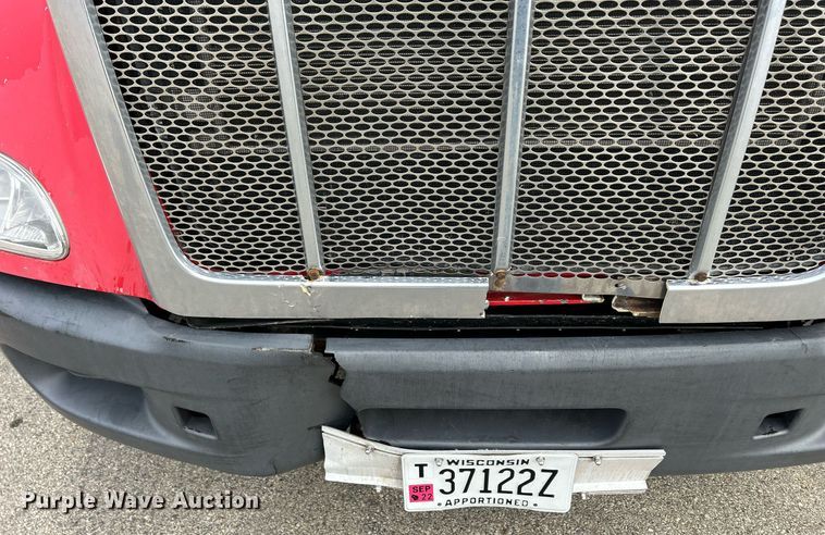 image for item DS0791 2008 Peterbilt  386 semi truck