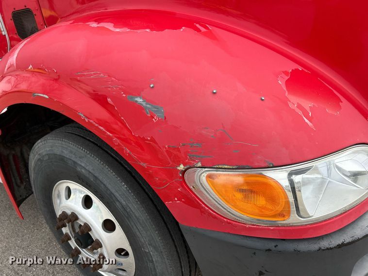 image for item DS0791 2008 Peterbilt  386 semi truck