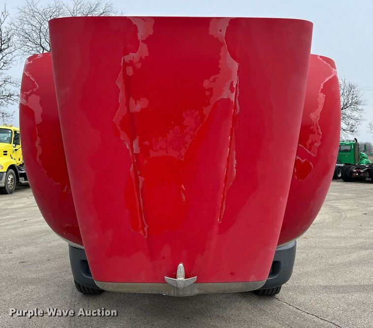 image for item DS0791 2008 Peterbilt  386 semi truck