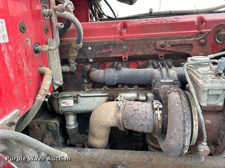 image for item DS0791 2008 Peterbilt  386 semi truck