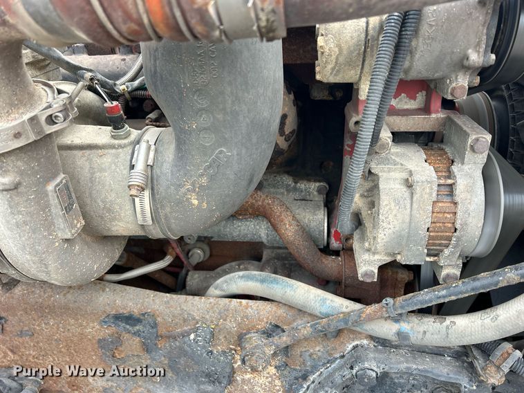 image for item DS0791 2008 Peterbilt  386 semi truck