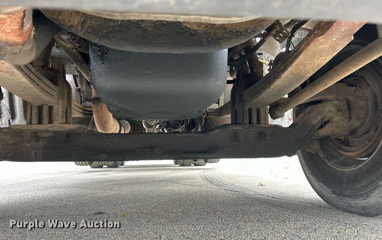 image for item DS0791 2008 Peterbilt  386 semi truck