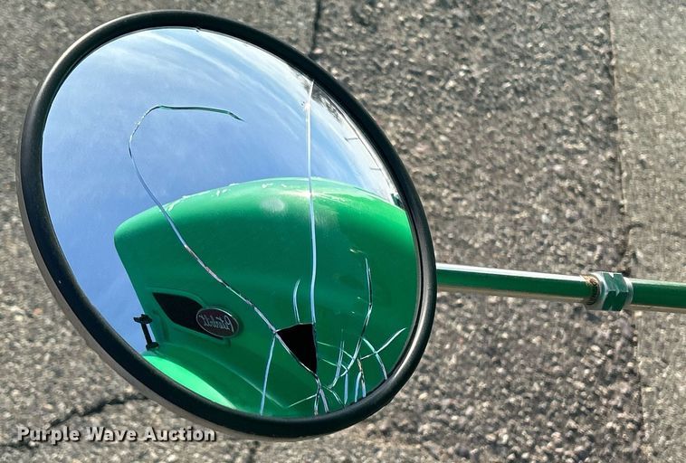 image for item DS0797 2013 Peterbilt  384 semi truck