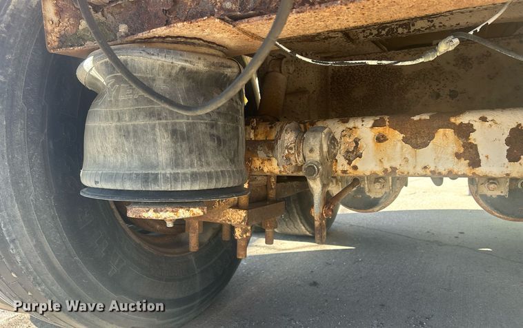 image for item DS0810 1970 Fruehauf  tank trailer