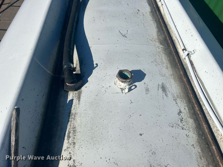 image for item DS0810 1970 Fruehauf  tank trailer