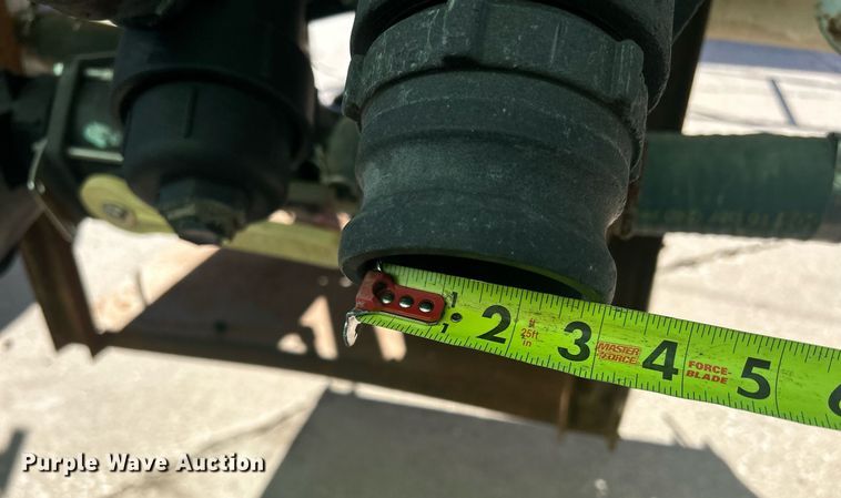 image for item DS0810 1970 Fruehauf  tank trailer