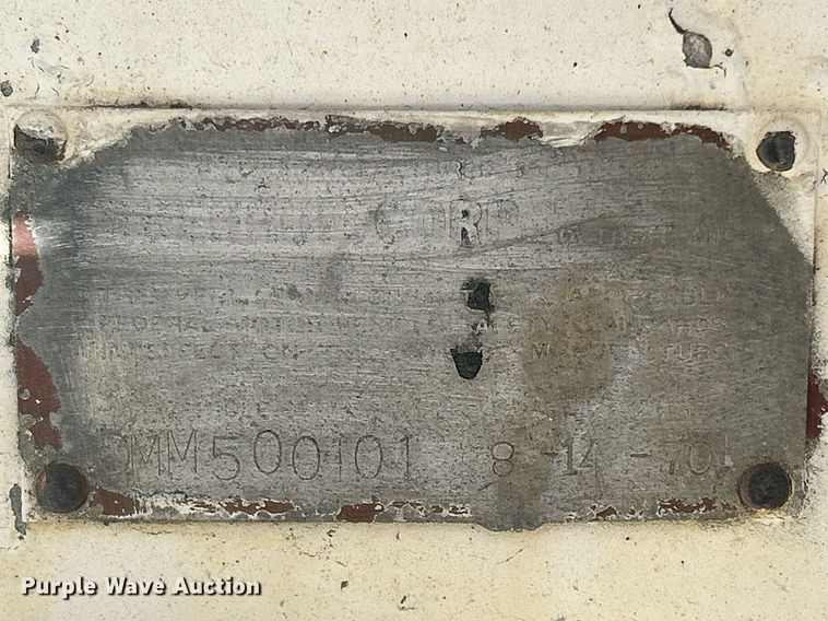 image for item DS0810 1970 Fruehauf  tank trailer