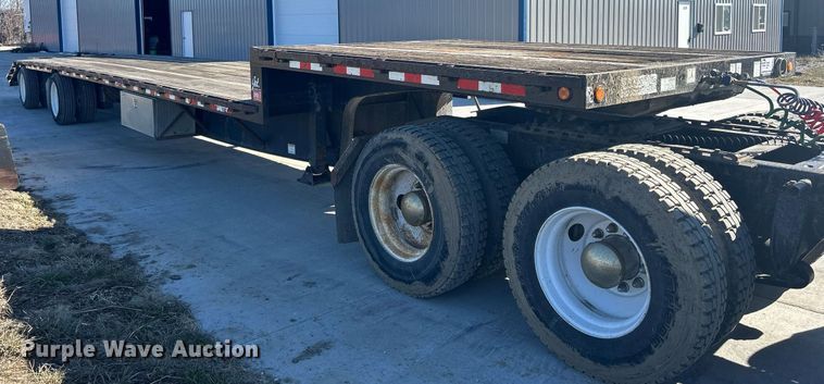 image for item DS0811 2004 Jet drop deck equipment trailer