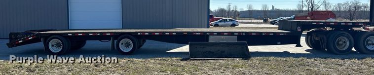 image for item DS0811 2004 Jet drop deck equipment trailer