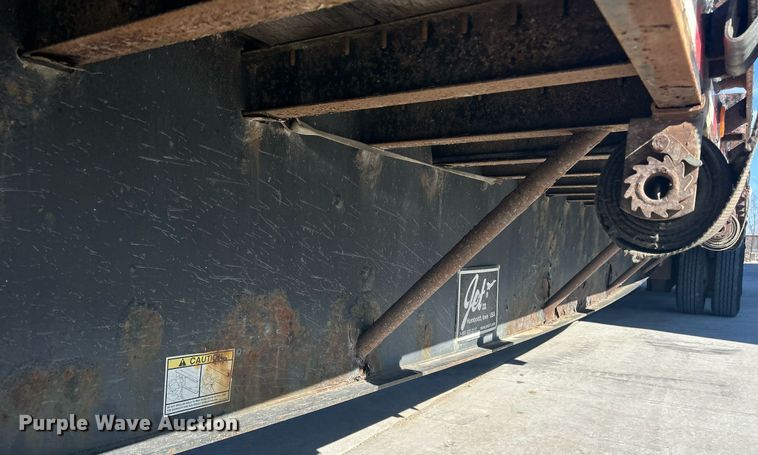 image for item DS0811 2004 Jet drop deck equipment trailer