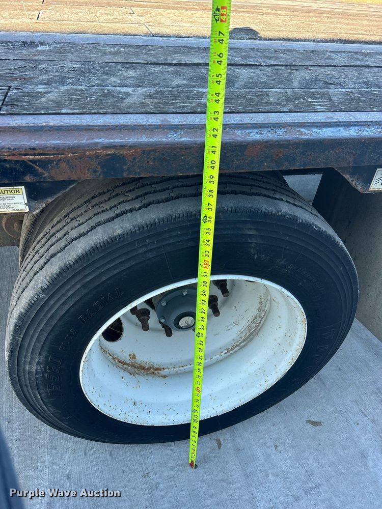 image for item DS0811 2004 Jet drop deck equipment trailer