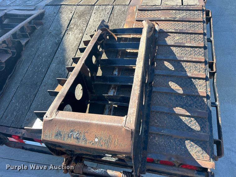 image for item DS0811 2004 Jet drop deck equipment trailer