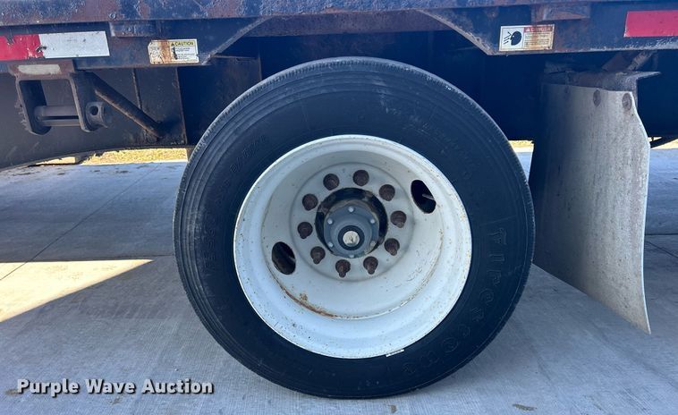 image for item DS0811 2004 Jet drop deck equipment trailer