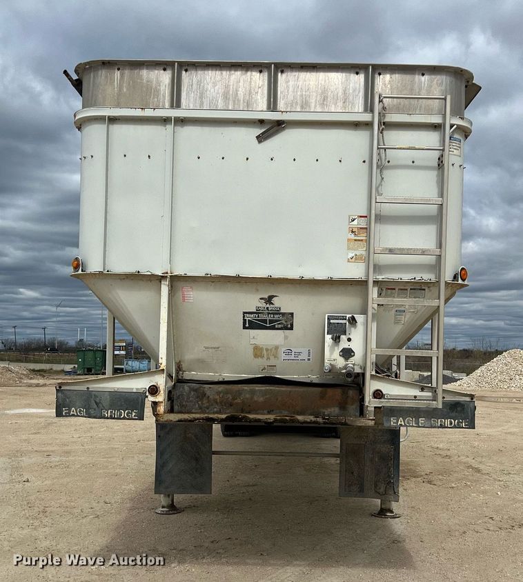 image for item DS2879 2008 Trinity Eagle Bridge live bottom trailer