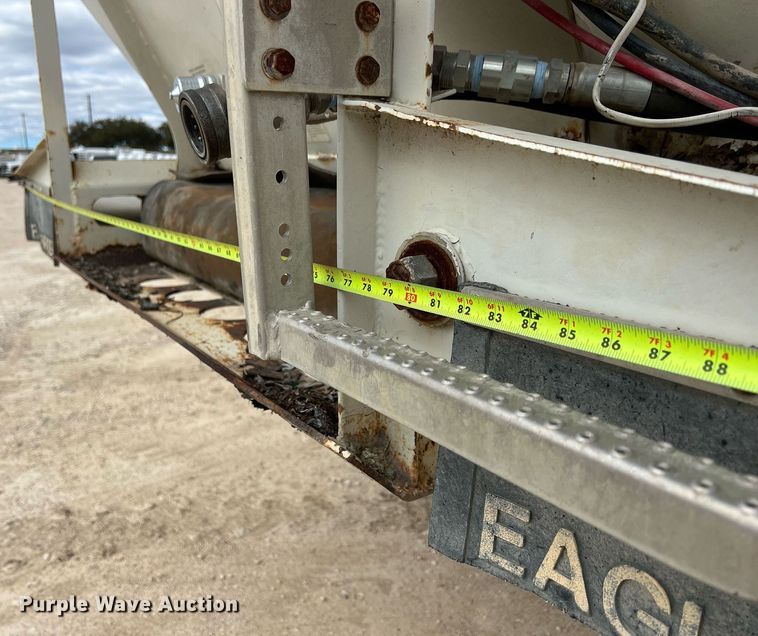 image for item DS2879 2008 Trinity Eagle Bridge live bottom trailer