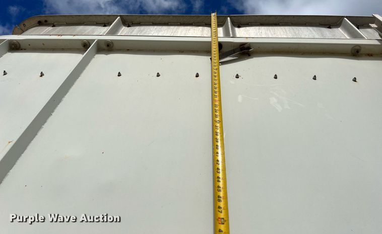 image for item DS2879 2008 Trinity Eagle Bridge live bottom trailer