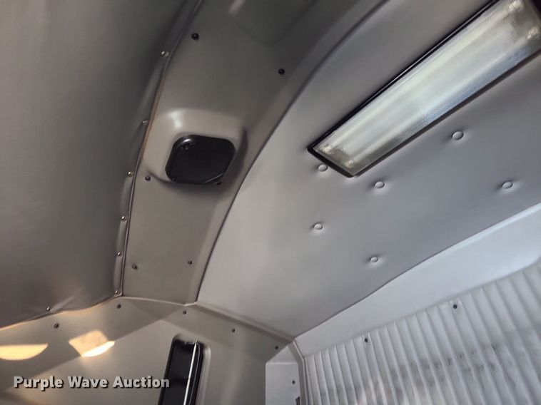 image for item DS7250 2010 Kenworth T660 semi truck