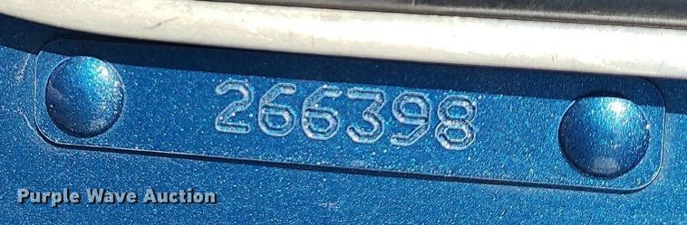 image for item DS7250 2010 Kenworth T660 semi truck