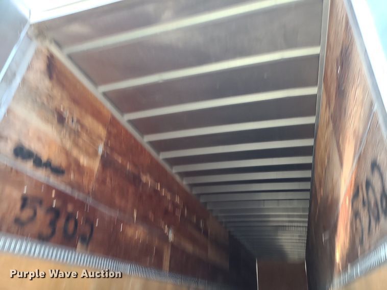 image for item DS7254 1999 Utility VS2DC dry van trailer