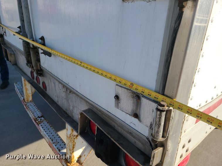 image for item DS7254 1999 Utility VS2DC dry van trailer