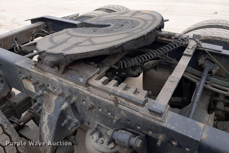 image for item DV9783 2014 Freightliner Cascadia Evolution  semi truck