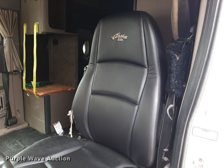 image for item DV9783 2014 Freightliner Cascadia Evolution  semi truck