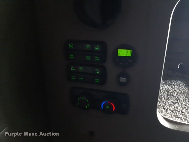 image for item DV9783 2014 Freightliner Cascadia Evolution  semi truck